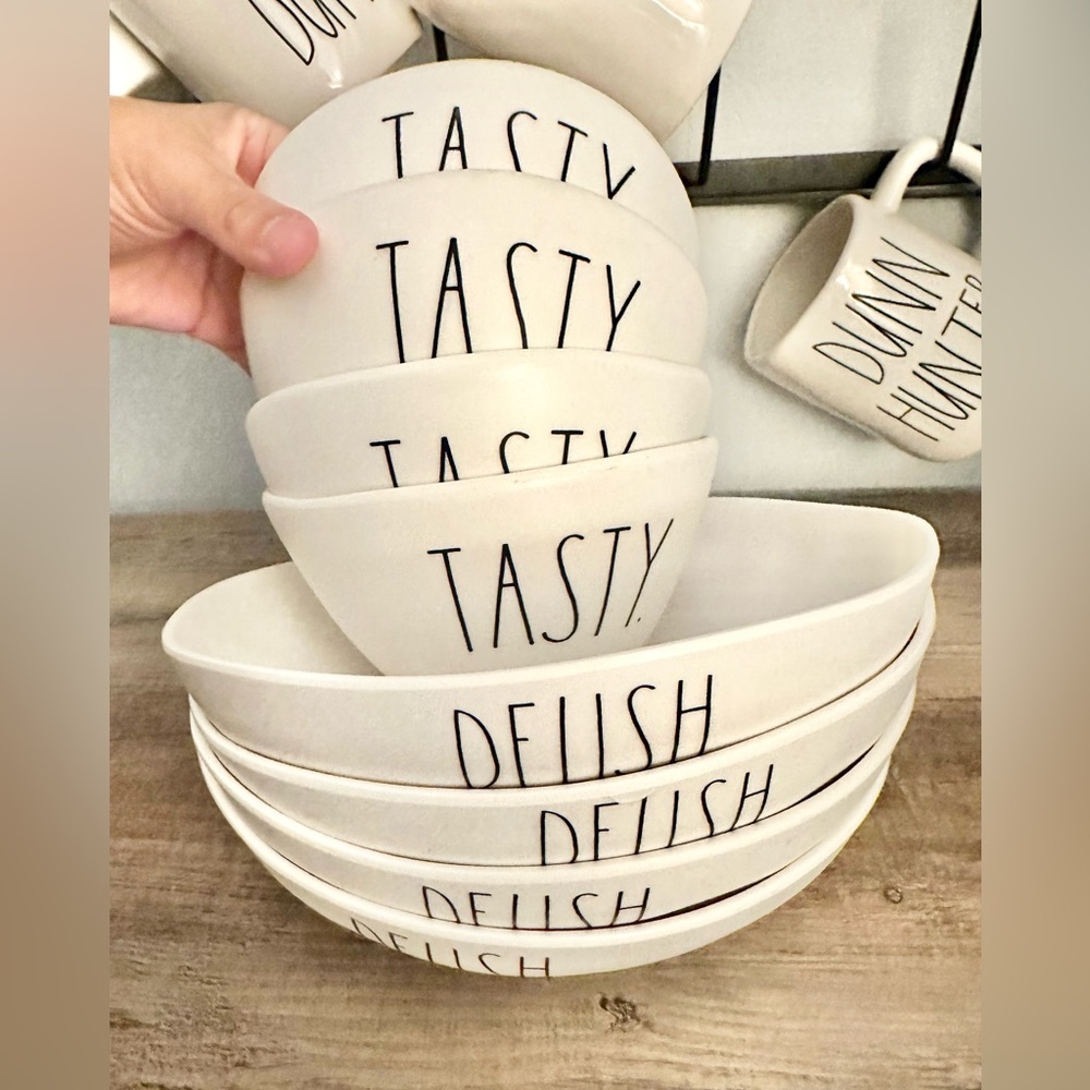 Rae Dunn melamine bowls and plates 8 set